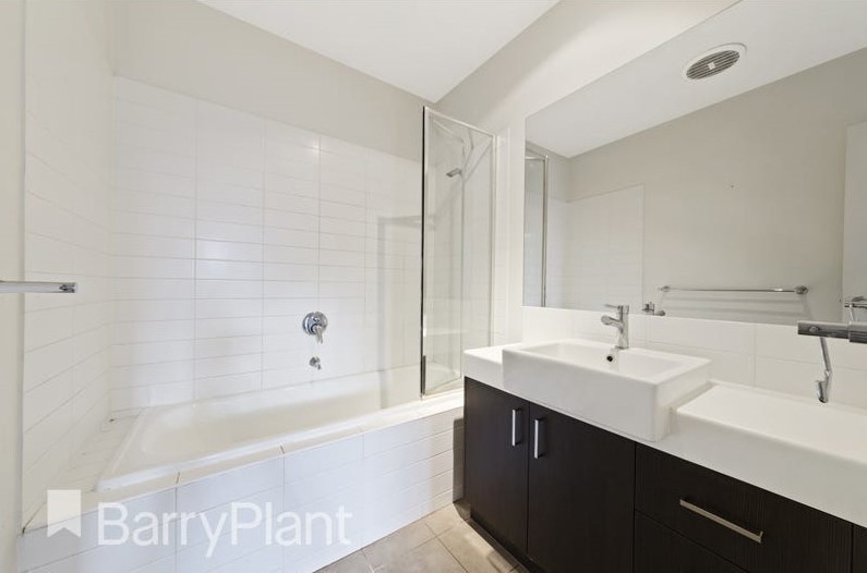 7/1-5 The Close, Caroline Springs, VIC 3023, Caroline Springs - Thumbnail 3