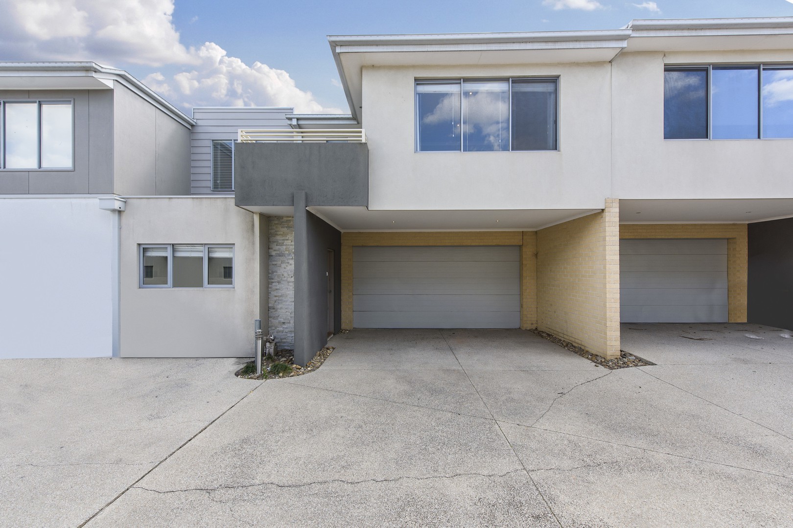 7/10 - 12 Kooyong WayCaroline Springs, VIC 3023