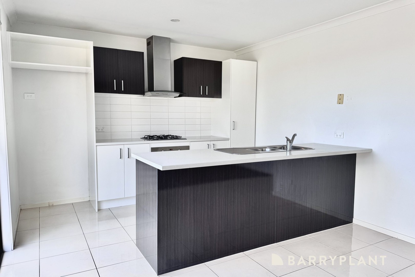 7/11 Hawk Avenue, Pakenham, VIC 3810 - Thumbnail 1 - 18/02/2026