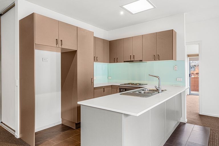 7/121-123 Manningham Road, Bulleen, VIC 3105 - Thumbnail 1 - 04/03/2025