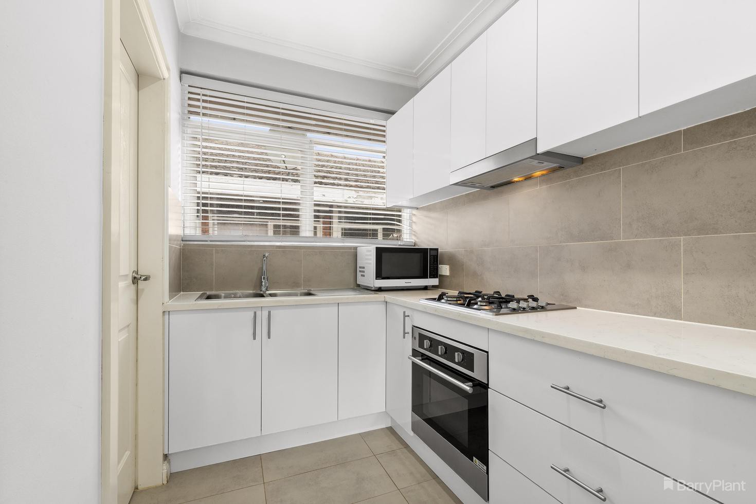 7/16 Ashted Road, Box Hill, VIC 3128, Box Hill - Thumbnail 3