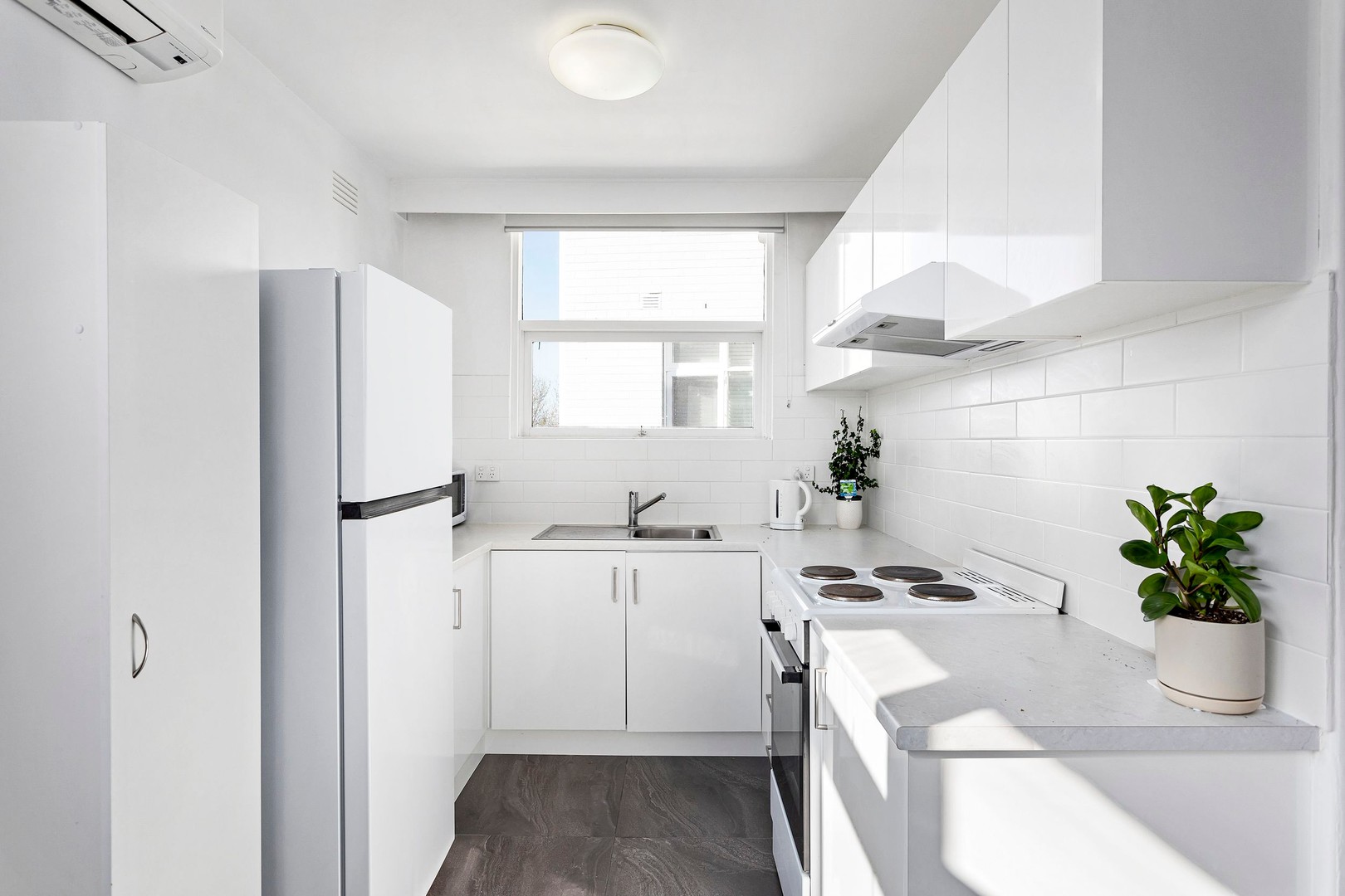 7/160 Napier Street, Essendon, VIC 3040, Essendon - Thumbnail 3