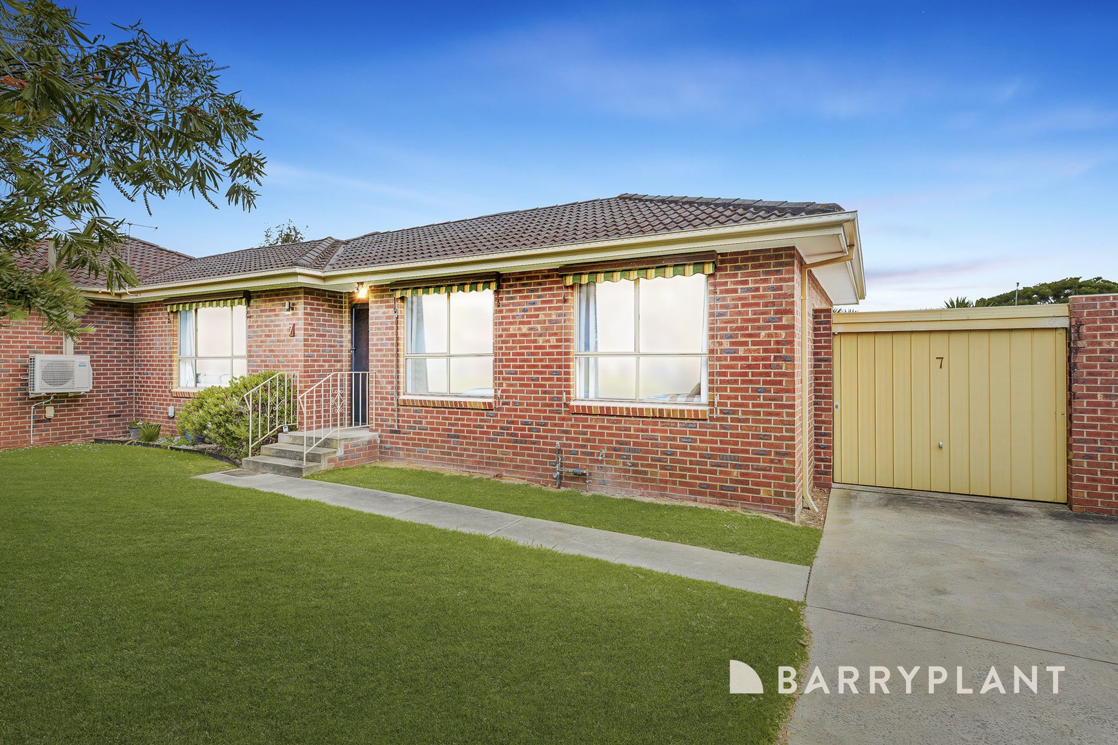 7/23 Glen Park Road, Bayswater North - Image 1