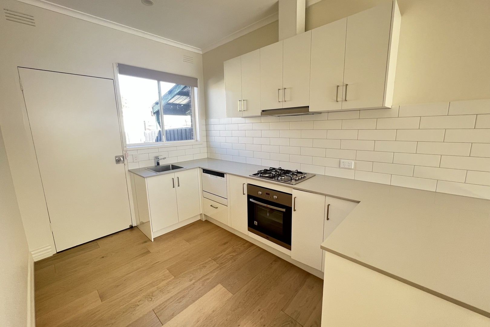 7/25-27 Newton Crescent, Lalor, VIC 3075, Lalor - Thumbnail 2