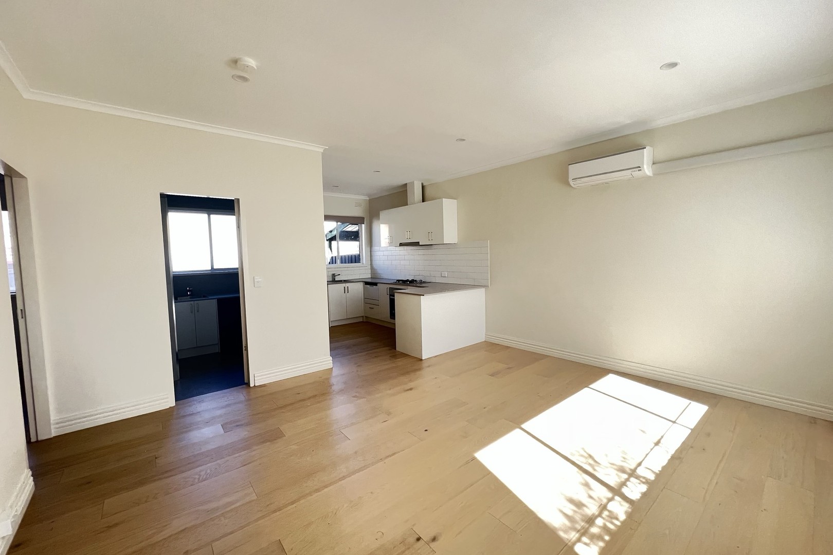 7/25-27 Newton Crescent, Lalor, VIC 3075, Lalor - Thumbnail 3