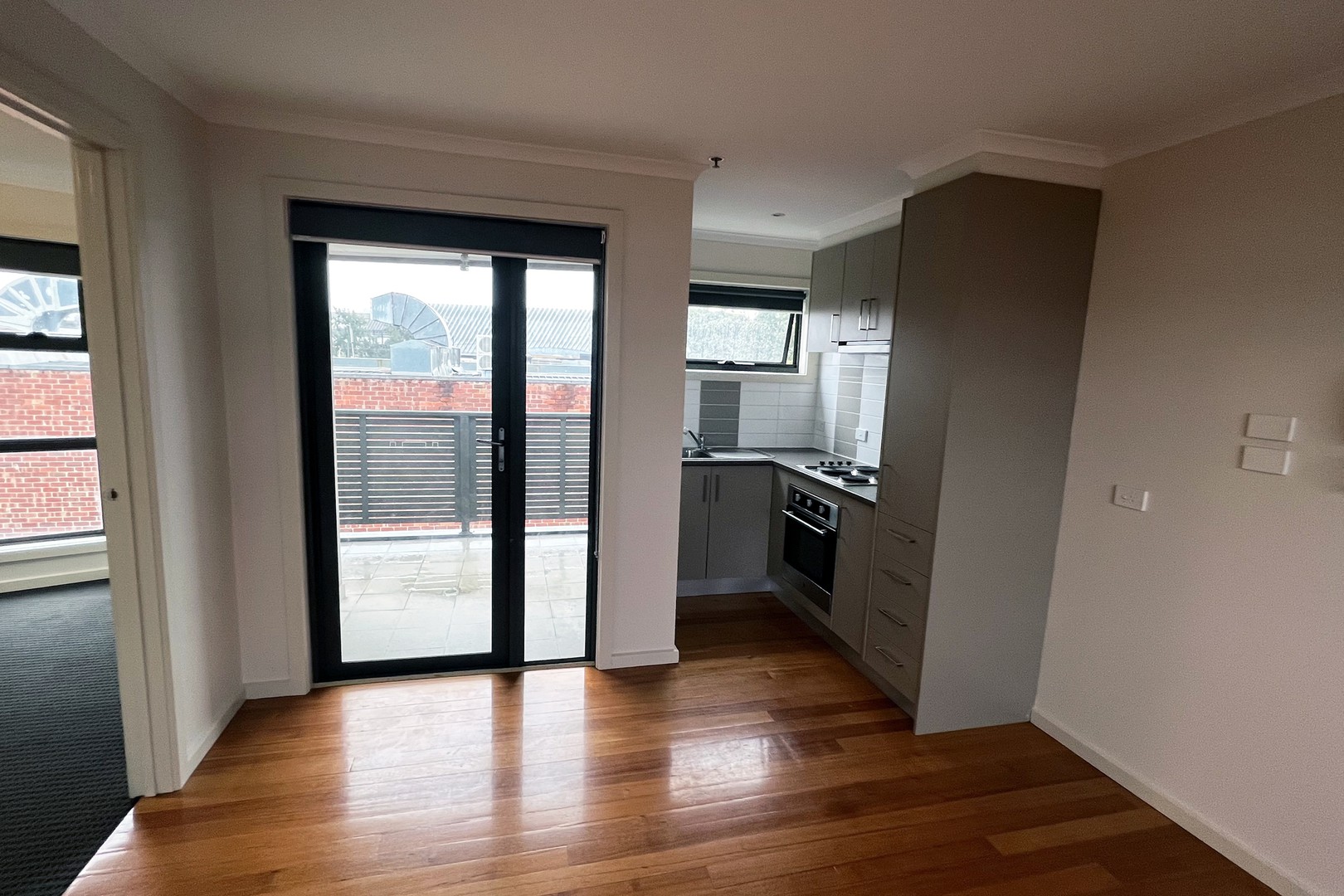 7/289-291 Broadway, Reservoir, VIC 3073, Reservoir - Thumbnail 3