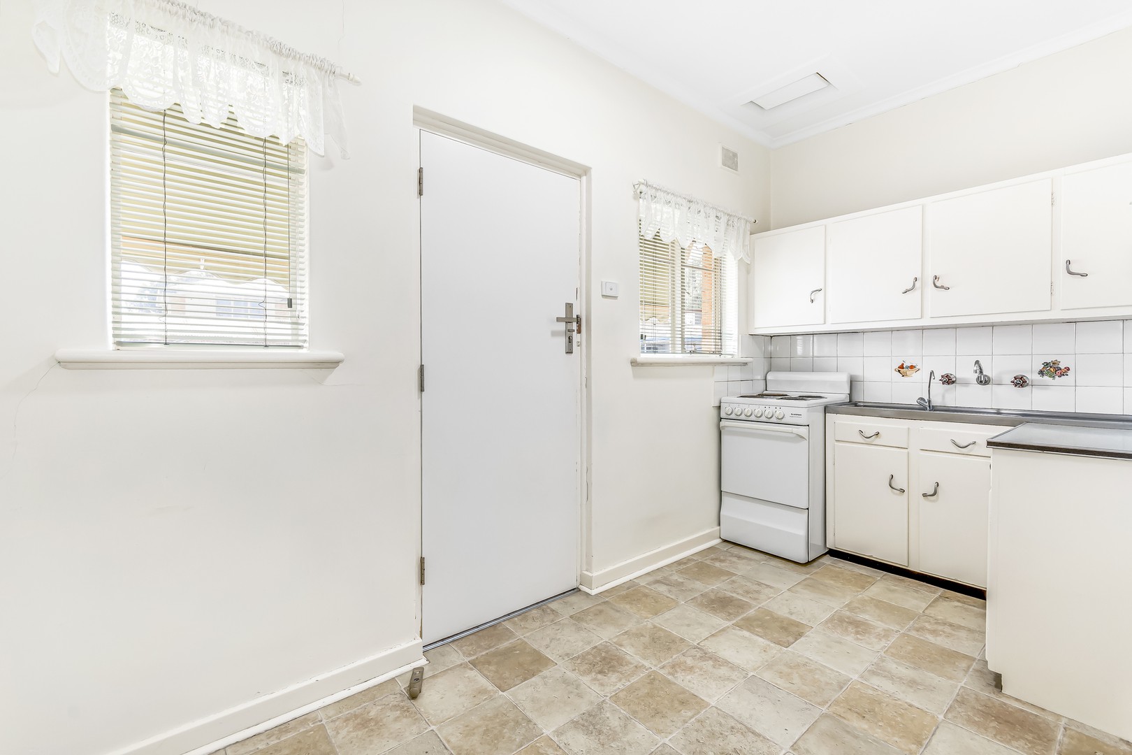 7/37 Pier StreetGlenelg, SA 5045, Glenelg - Thumbnail 5