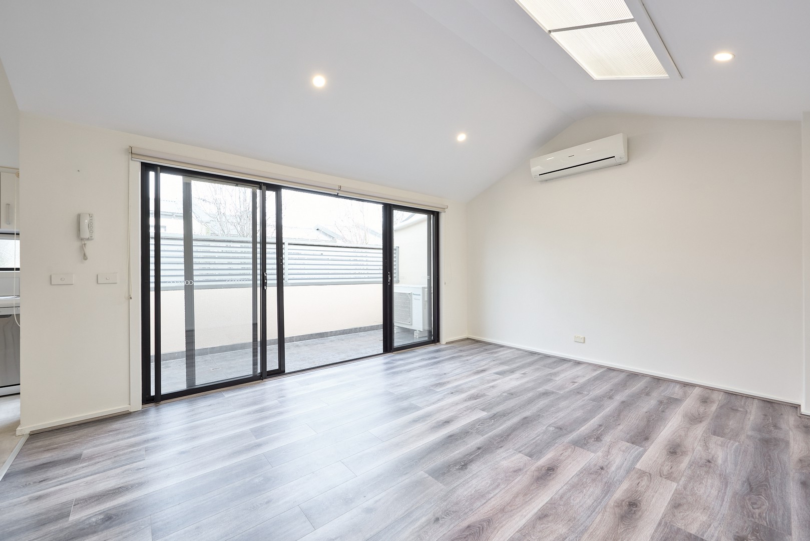 7/39 Stamford Crescent, Rowville, VIC 3178, Rowville - Thumbnail 2