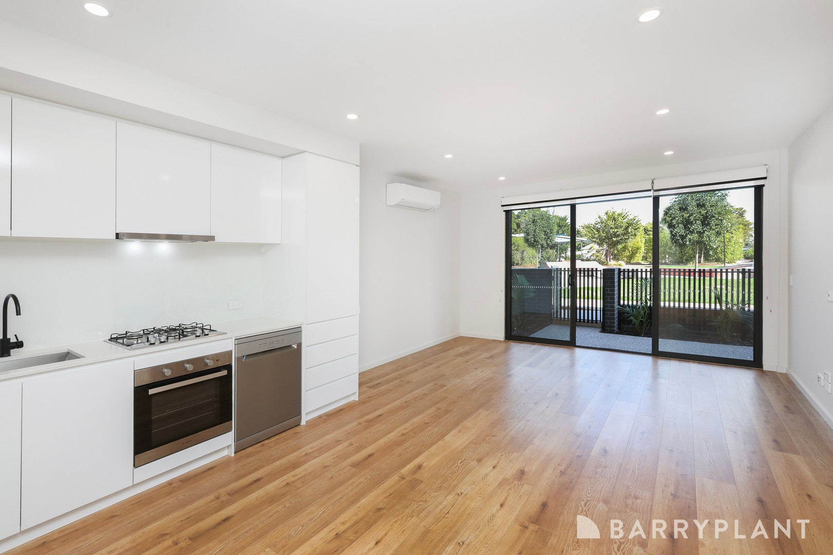 7/46 Hertford Road, Sunshine, VIC 3020, Sunshine - Thumbnail 3