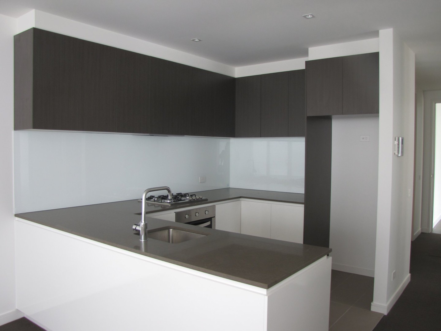 7/502 Elgar RoadBox Hill North, vic 3129  - Leased, Box Hill North - Thumbnail 2
