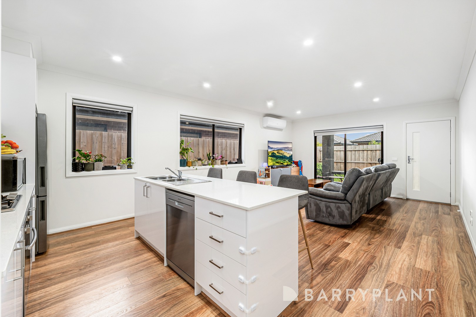7/6 McKay Place, Melton South, VIC 3338, Melton South - Thumbnail 4