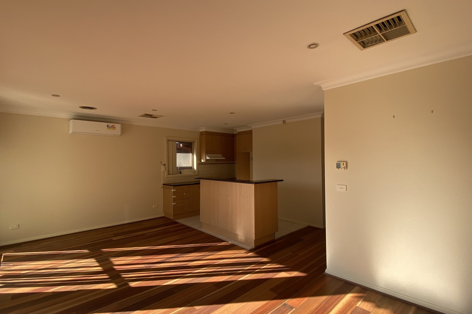 7/63 Pine Street, Reservoir, VIC 3073, Reservoir - Thumbnail 3