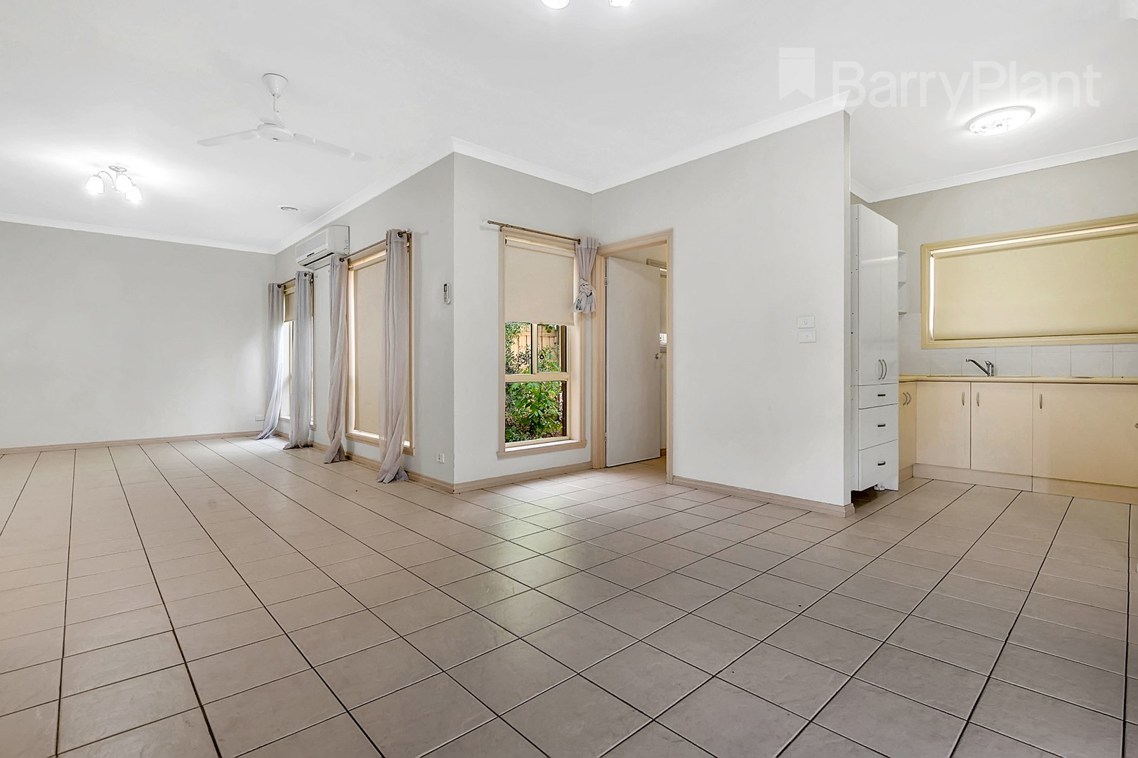 7/7 Walters Street, Craigieburn, VIC 3064, Craigieburn - Thumbnail 3