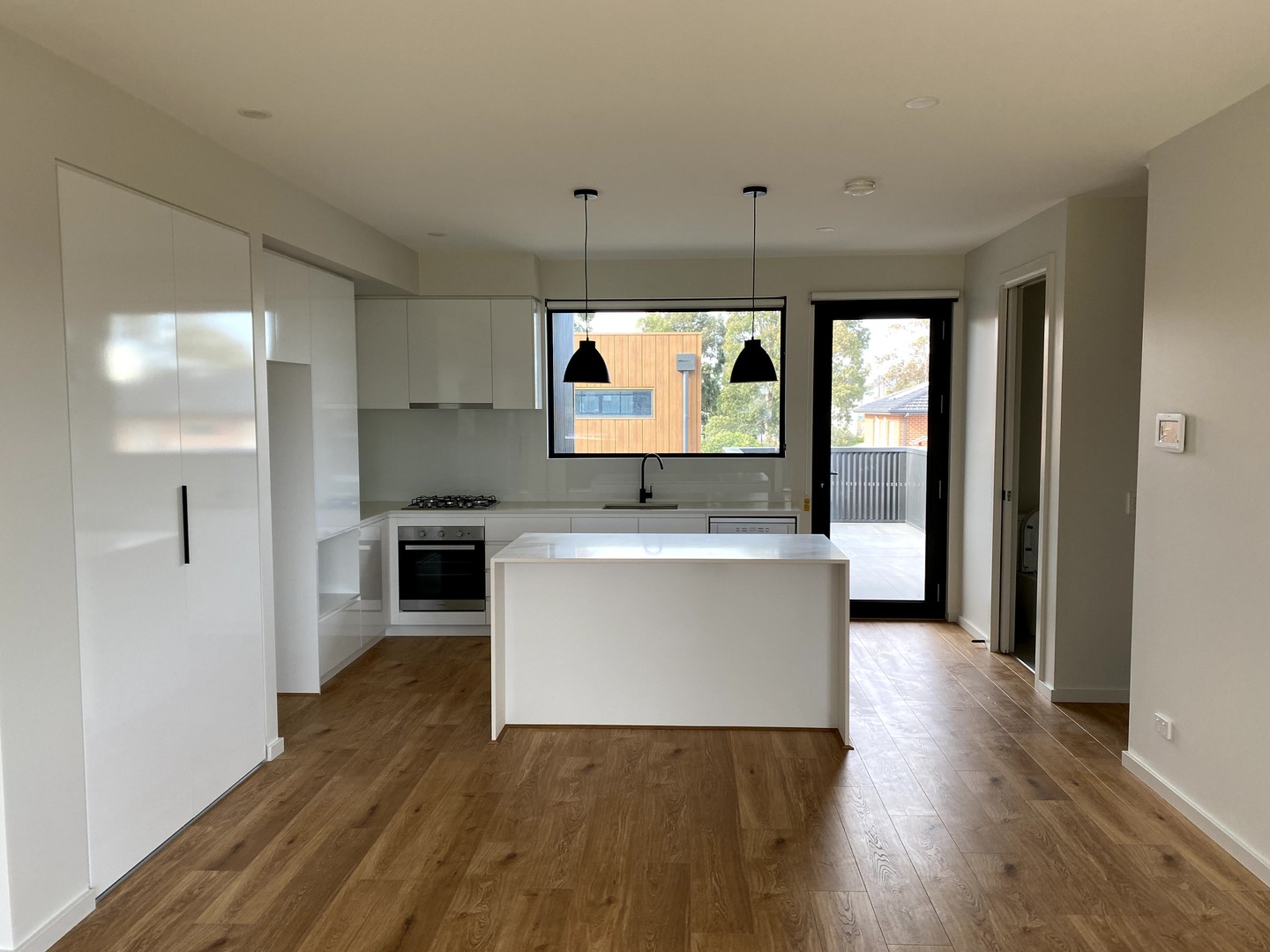 7/8 Service  Street, Sunshine, VIC 3020, Sunshine - Thumbnail 2