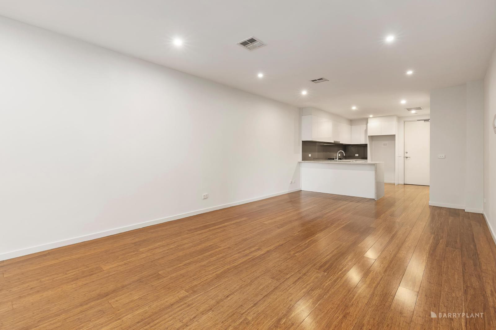 7/927-929 Doncaster Road, Doncaster East, VIC 3109, Doncaster East - Thumbnail 4