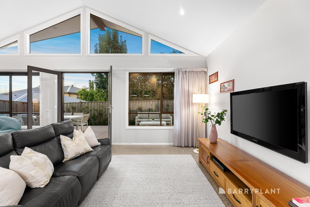 7 Aberdeen Way, Wantirna, VIC 3152, Wantirna - Thumbnail 3