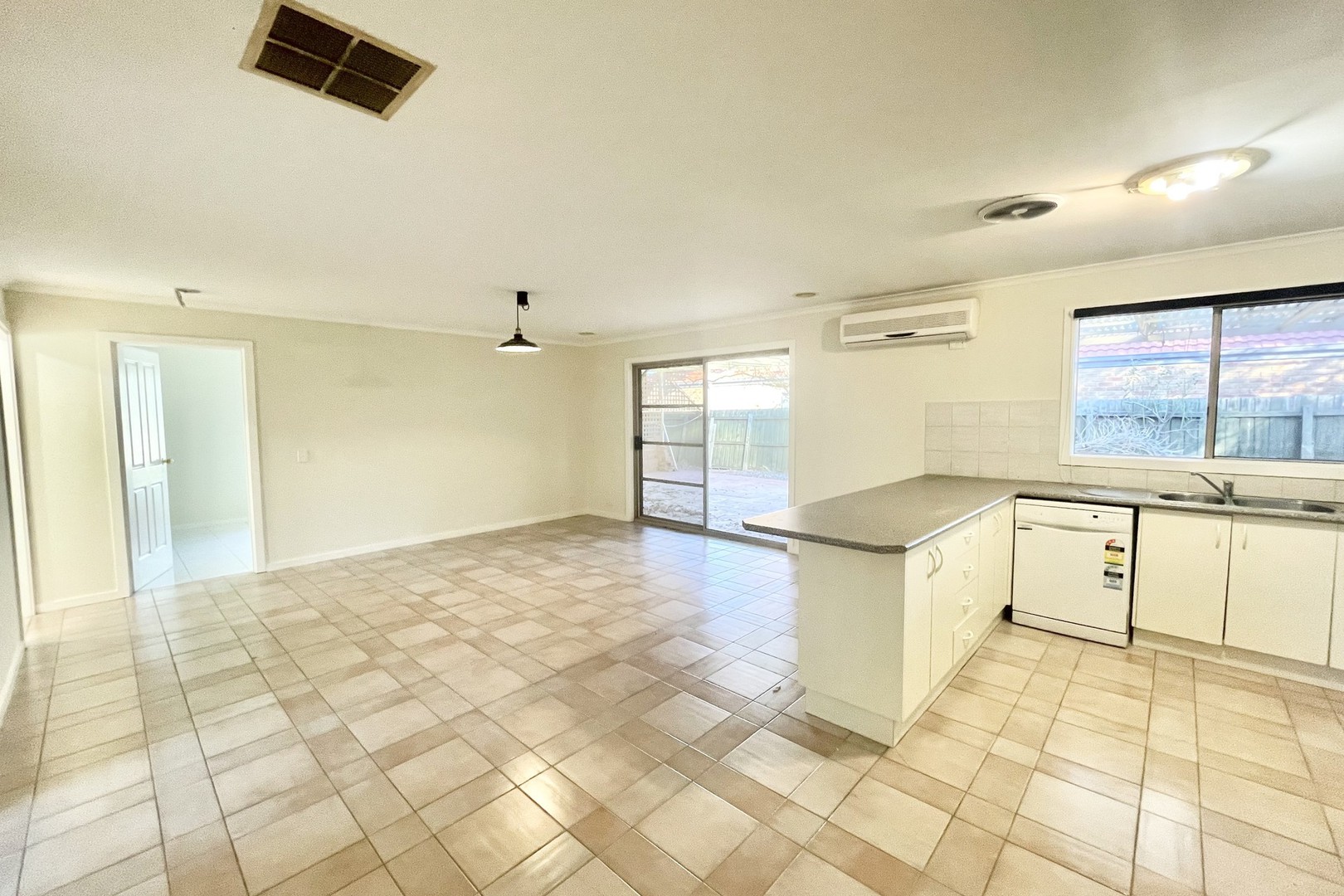 7 Ahmet Street, Hillside, VIC 3037, Hillside - Thumbnail 6