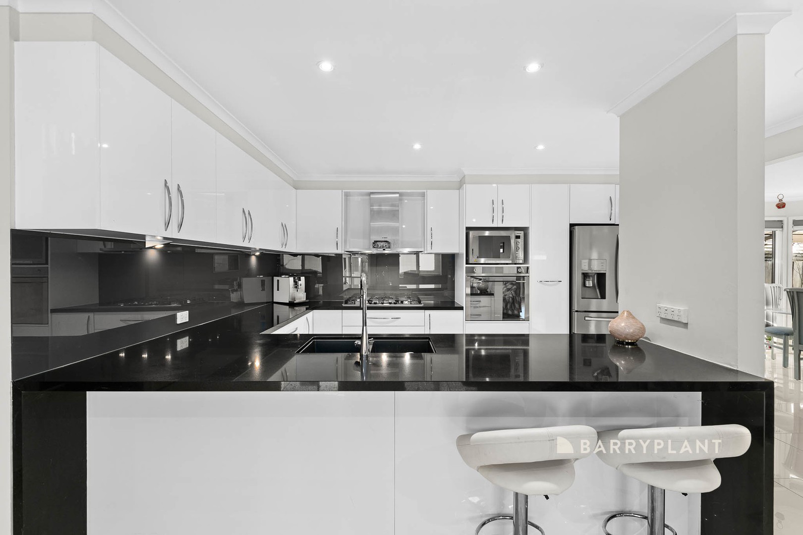 7 Ainsleigh Court, Narre Warren, VIC 3805, Narre Warren - Thumbnail 3