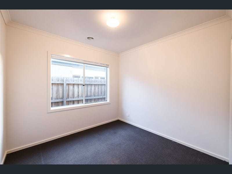 7 Allusive Walk, Narre Warren, VIC 3805 - Thumbnail 2 - 20/05/2026