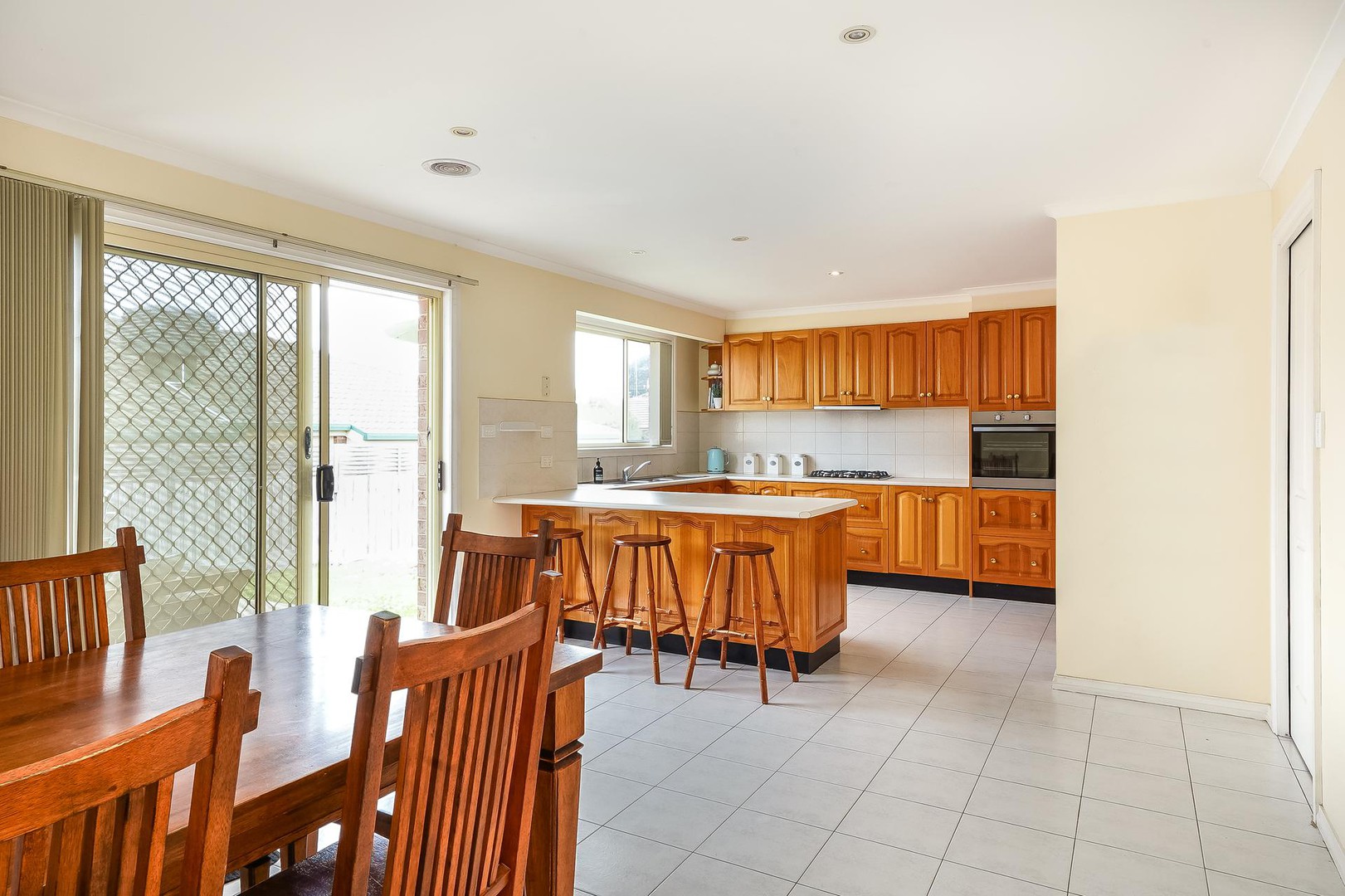 7 Amarina Crescent, Grovedale, VIC 3216, Grovedale - Thumbnail 2