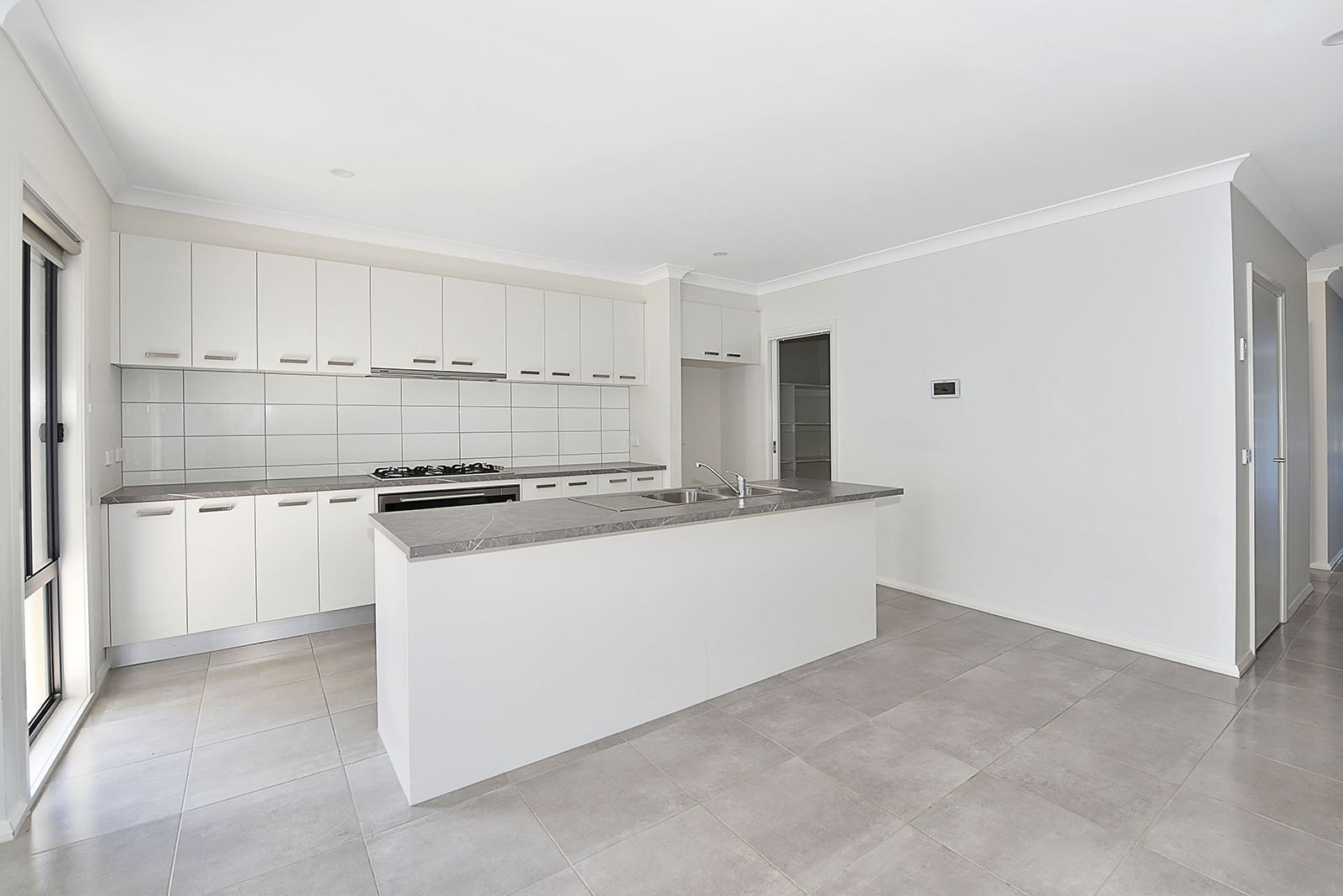 7 Ambition Drive, Greenvale, VIC 3059, Greenvale - Thumbnail 2