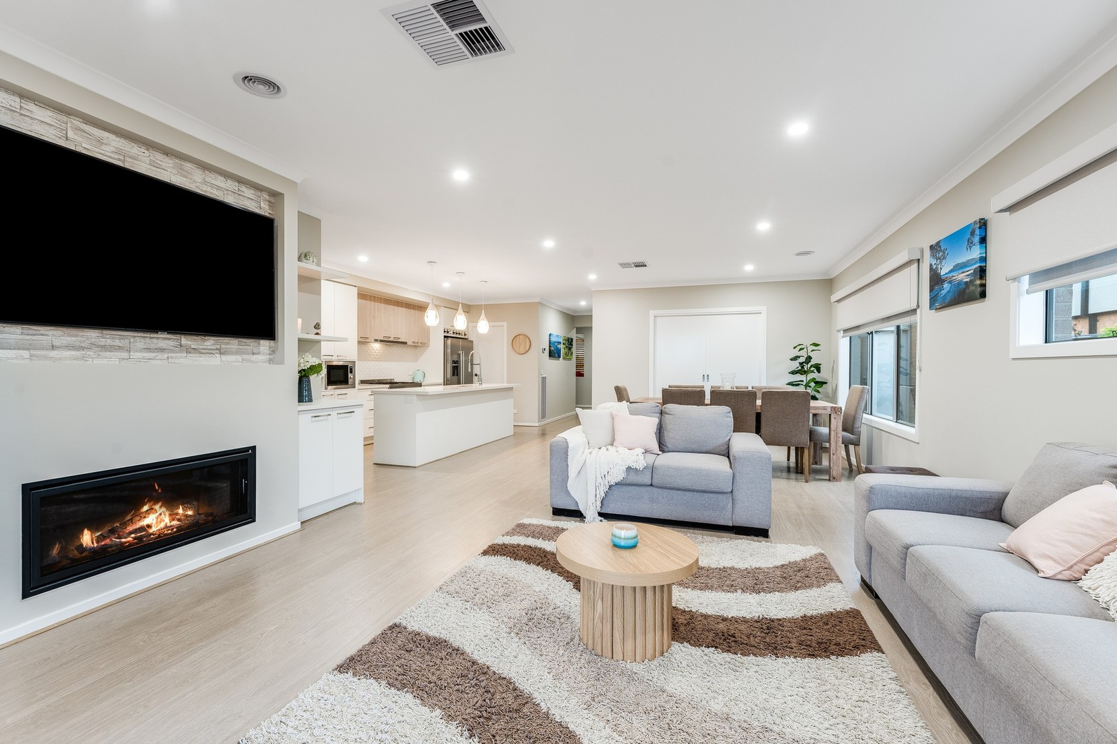 7 Arnold Circuit, Charlemont, VIC 3217 - Thumbnail 2 - 10/10/2023