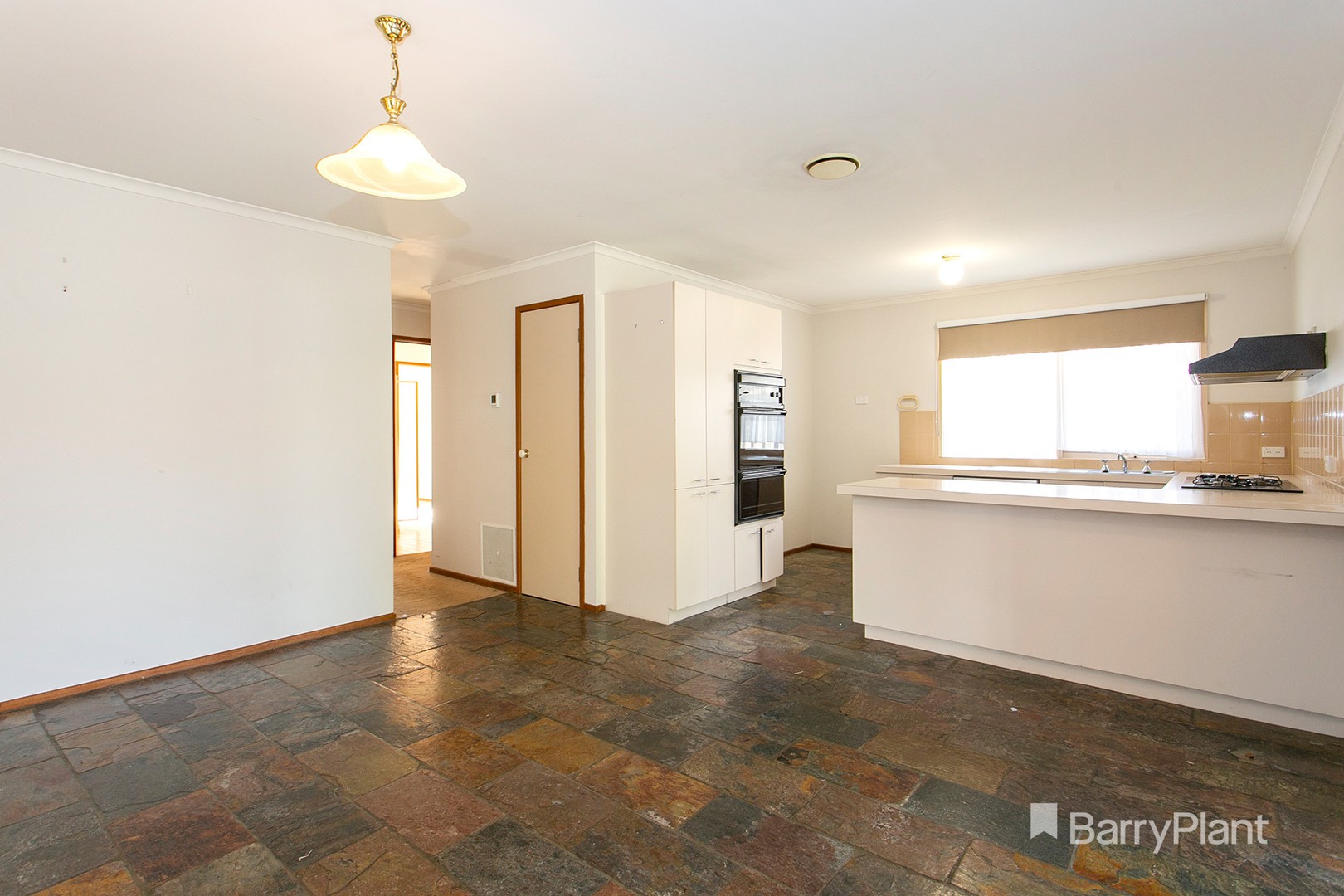 7 Ashfield Drive, Berwick, VIC 3806, Berwick - Thumbnail 4