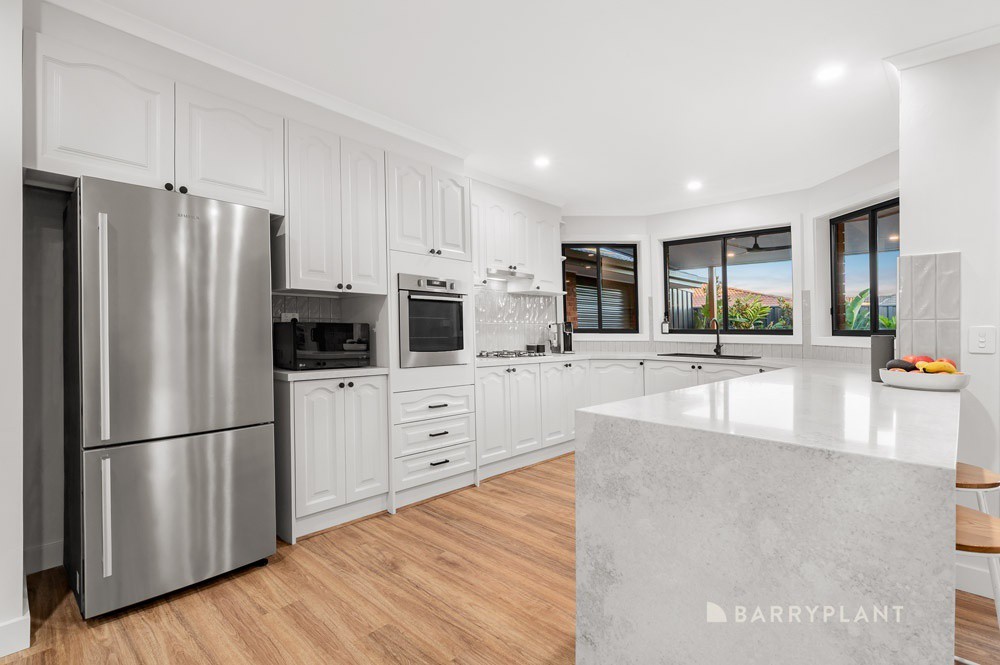 7 Atlanta Close, Mill Park, VIC 3082, Mill Park - Thumbnail 3