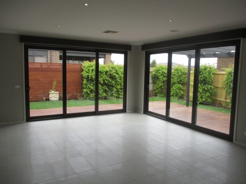 7 Avonmore Way, Melton South, VIC 3338, Melton South - Thumbnail 4