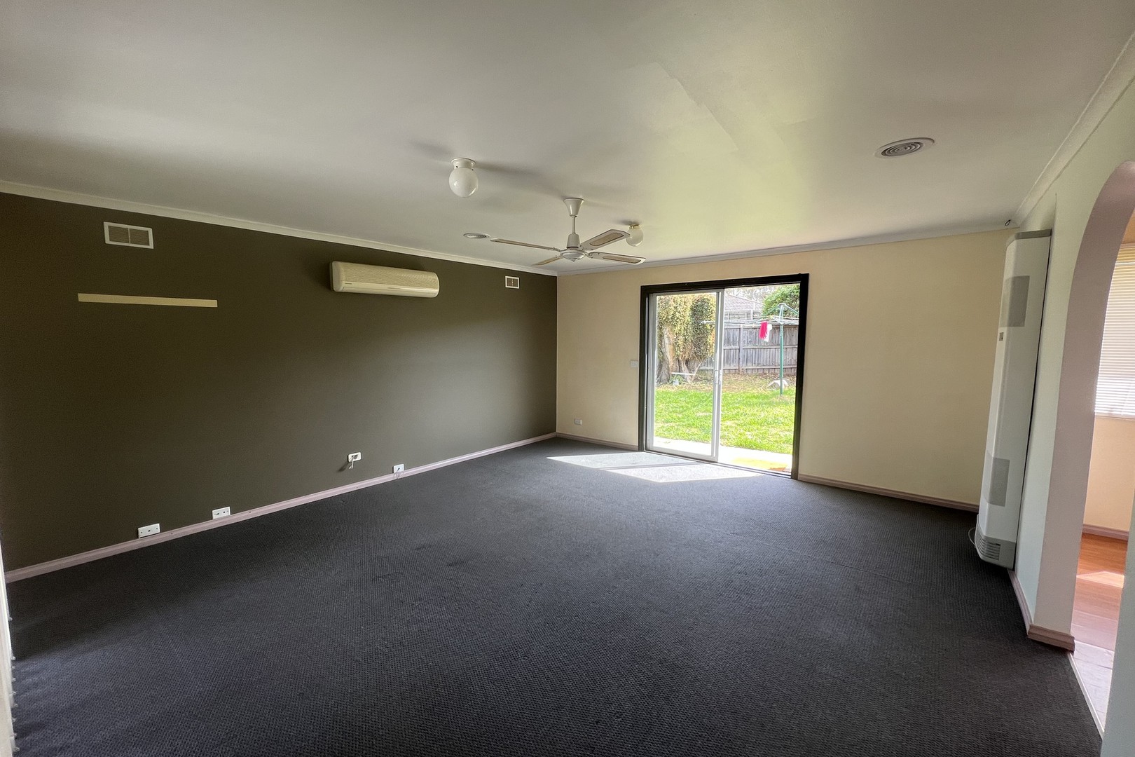 7 Balmoral Place, Melton West, VIC 3337, Melton West - Thumbnail 5