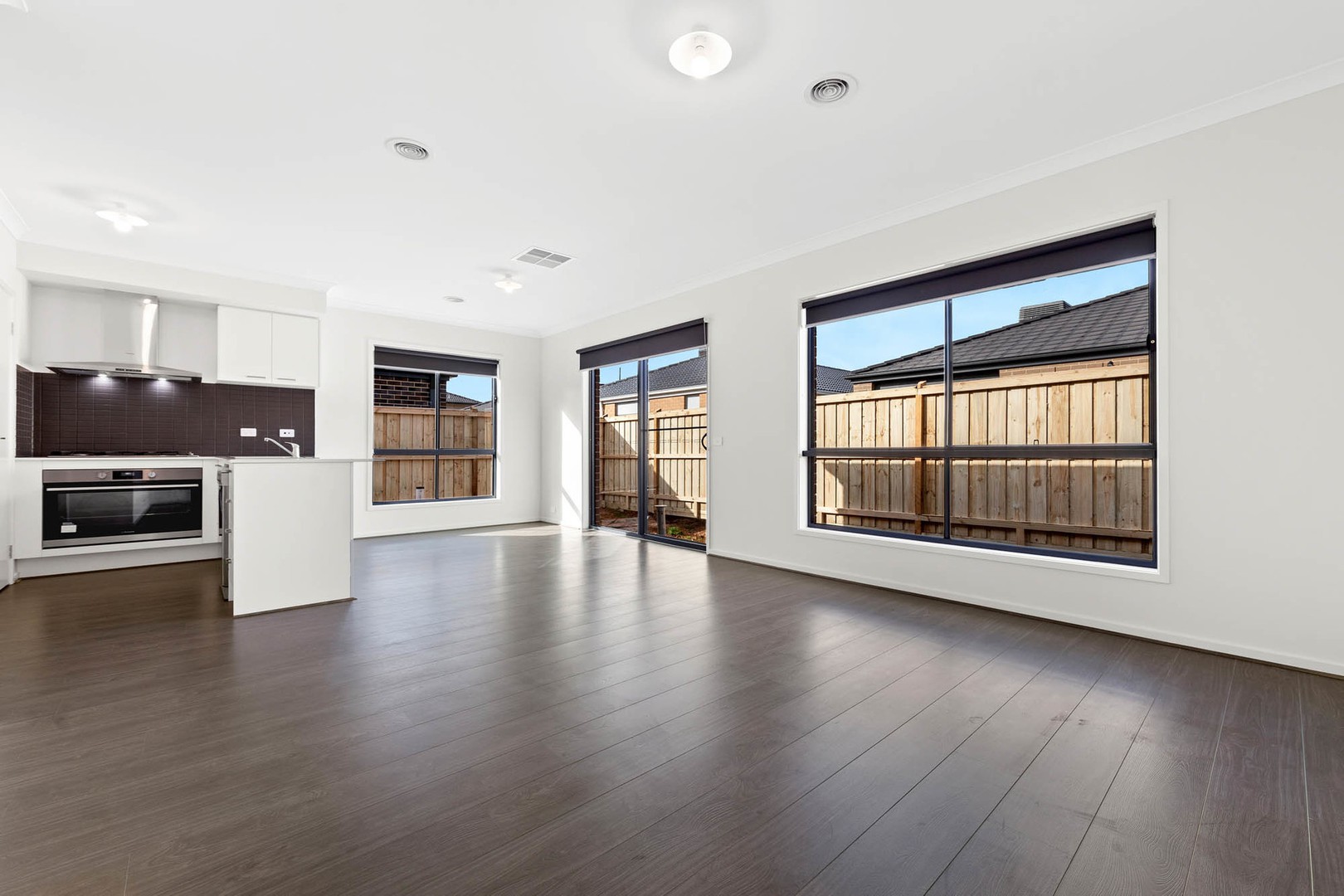 7 Baron Road, Thornhill Park, VIC 3335, Thornhill Park - Thumbnail 3