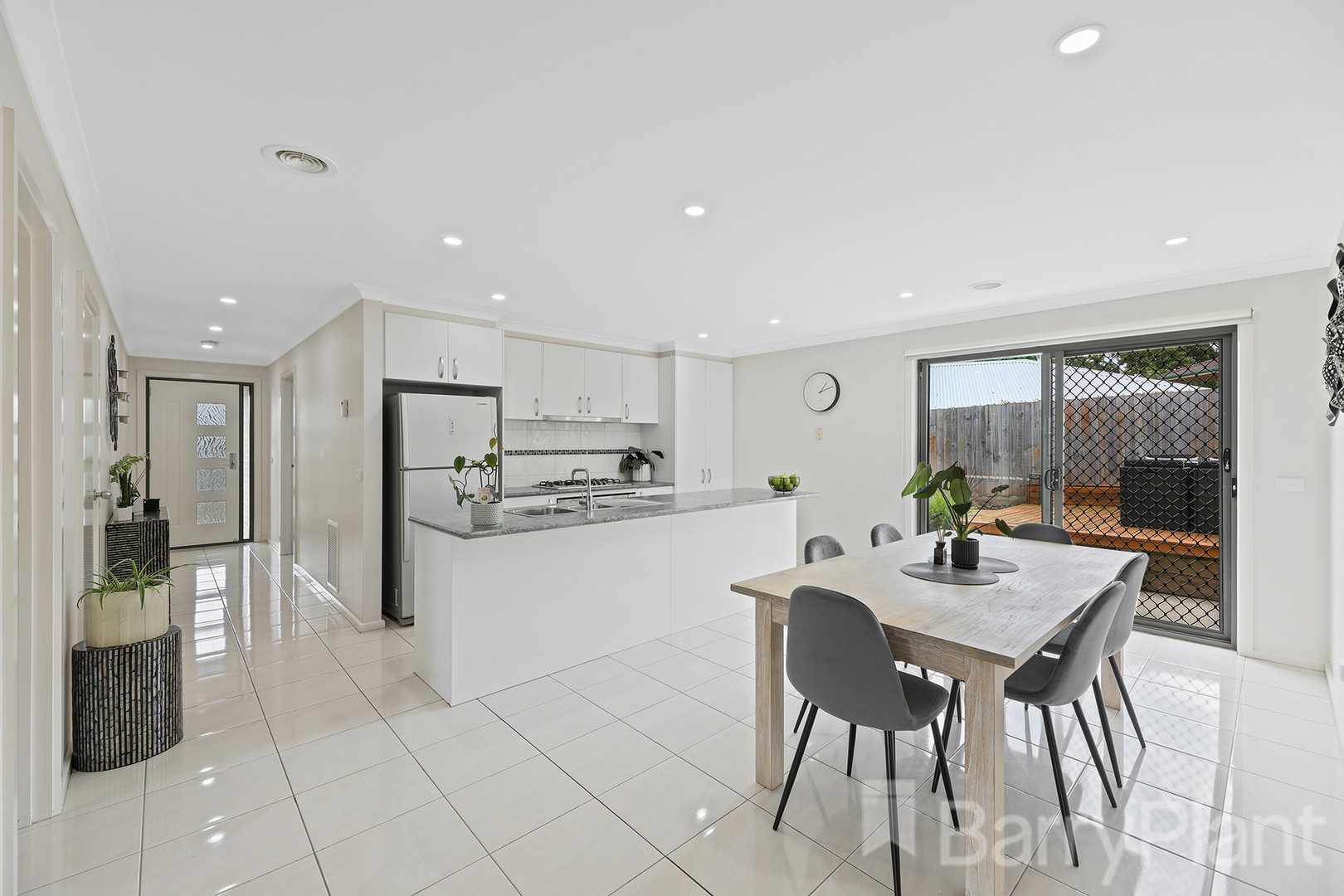 7 Bateson CourtDrouin, VIC 3818, Drouin - Thumbnail 2