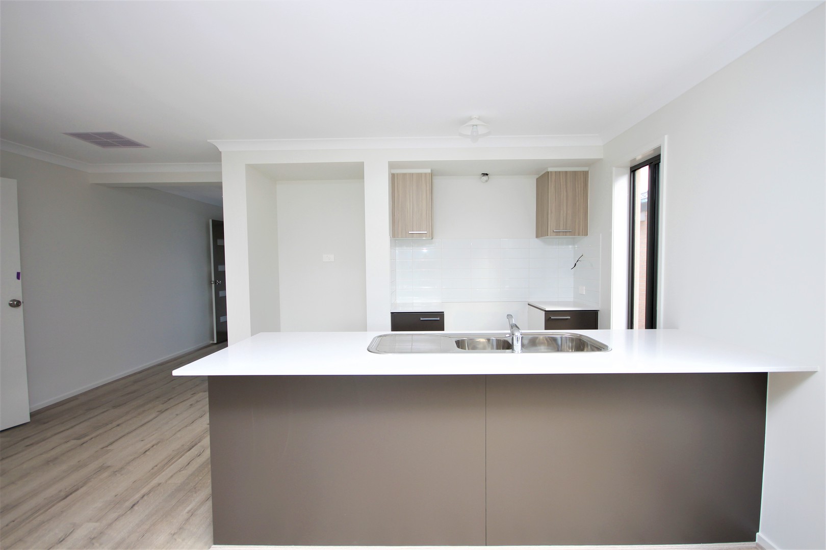 7 Beaumont  Avenue, Charlemont, VIC 3217, Charlemont - Thumbnail 4