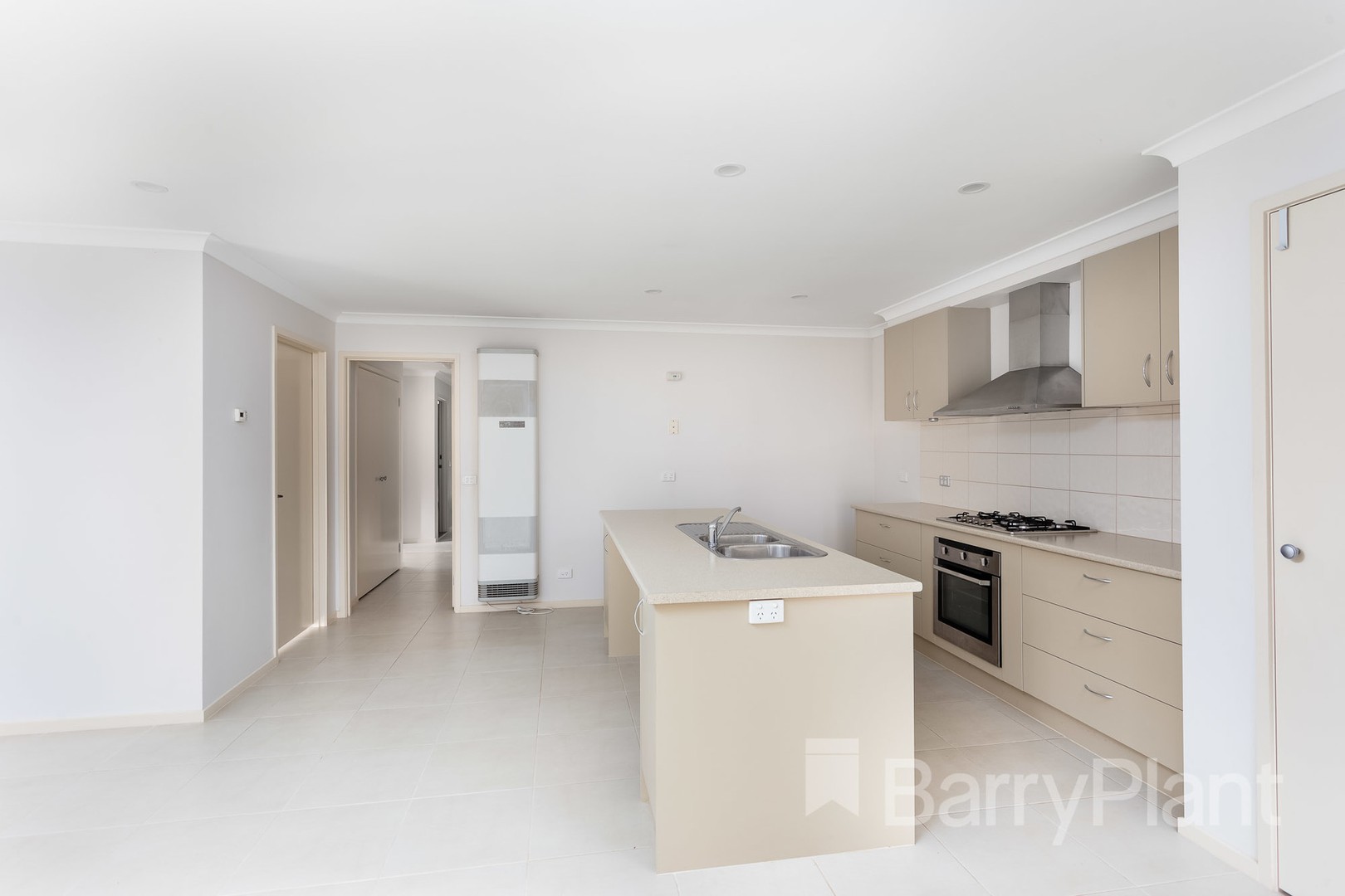 7 Beaurepaire Drive, Point Cook, VIC 3030, Point Cook - Thumbnail 5