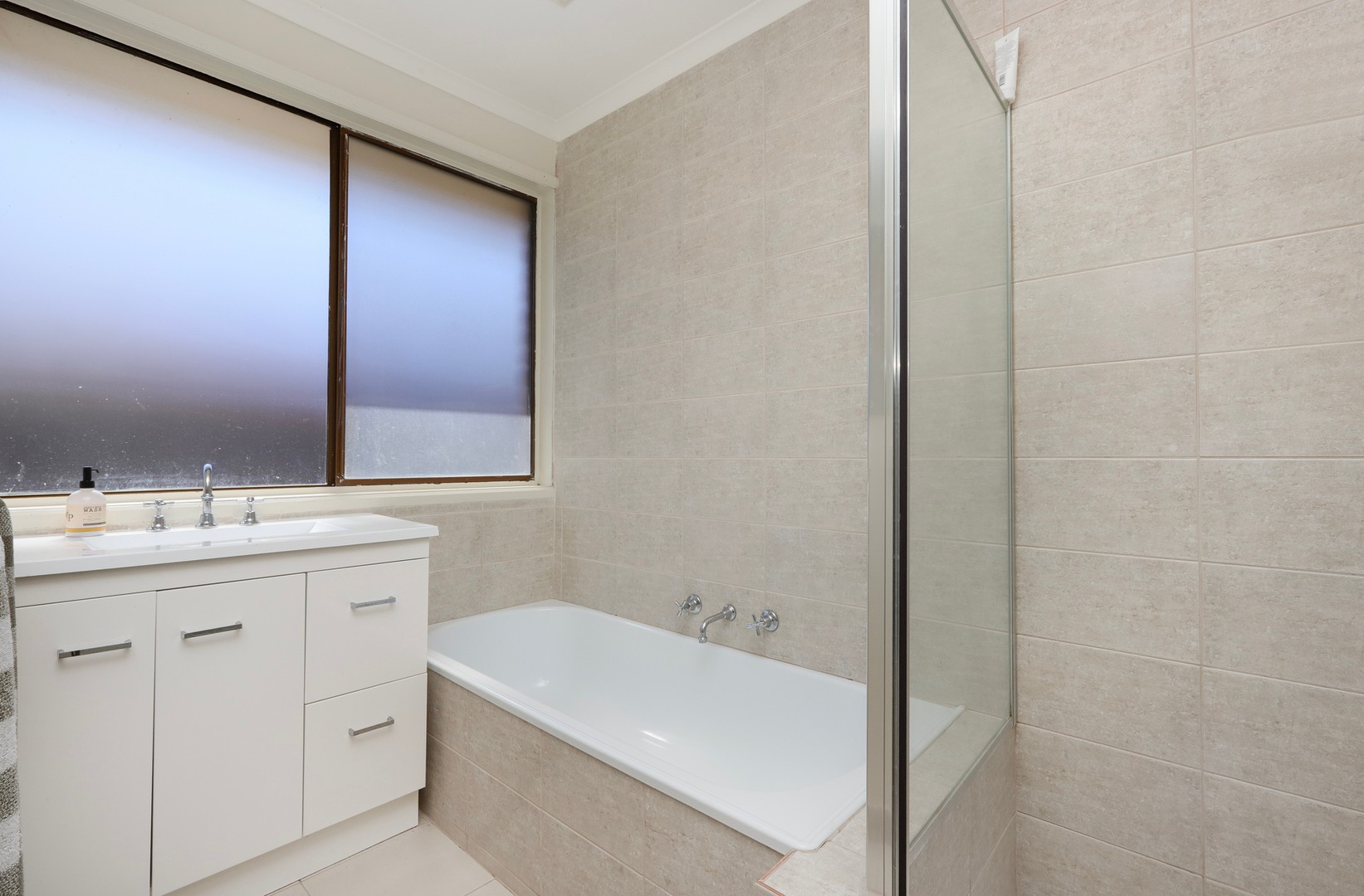 7 Bellara Crescent, Kealba, VIC 3021, Kealba - Thumbnail 8