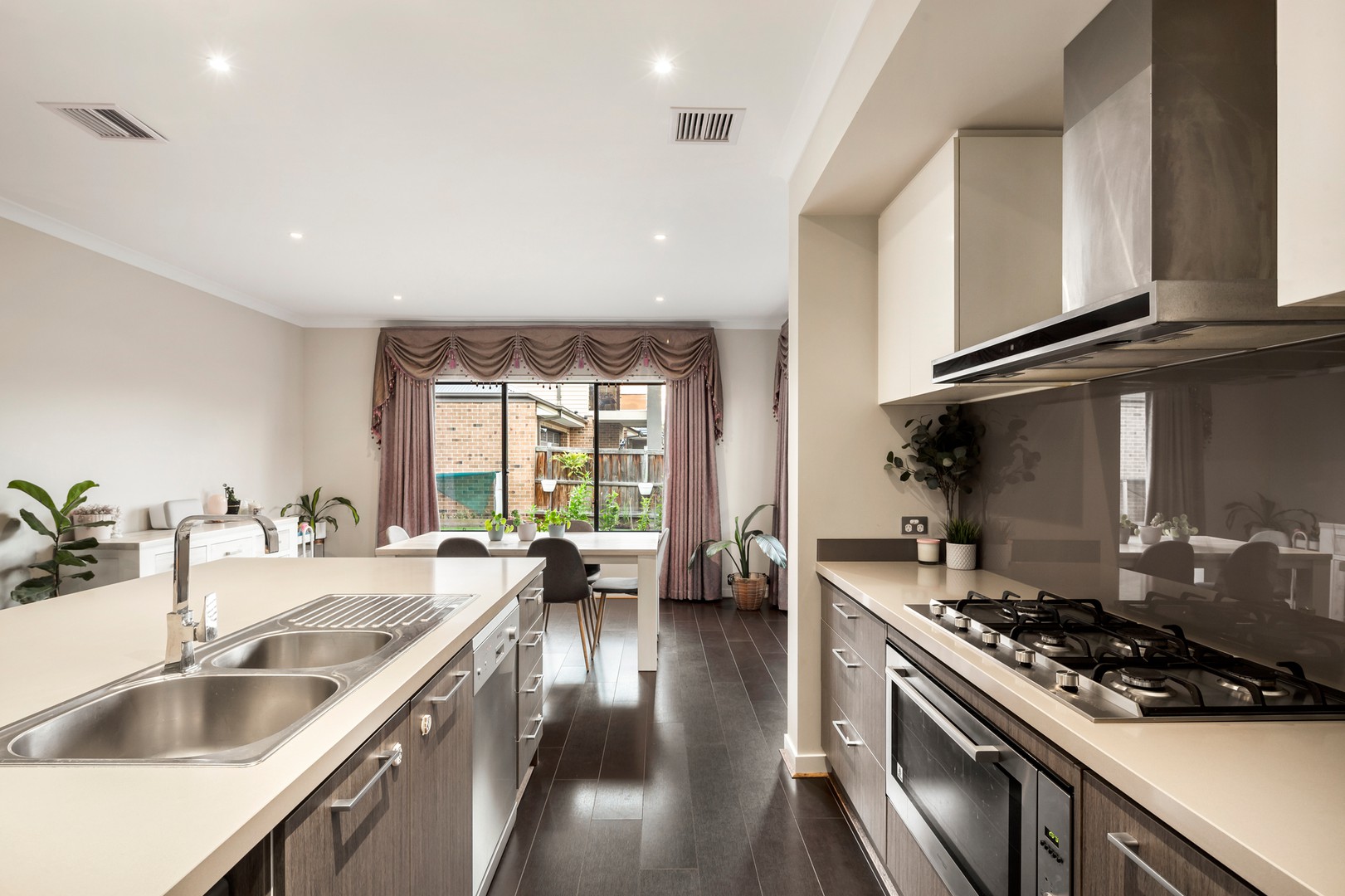 7 Beltons Way, Doreen, VIC 3754 - Thumbnail 2 - 30/11/2021