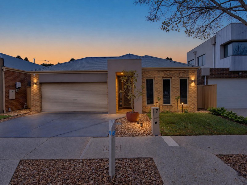 7 Blackshaws Place, Caroline Springs, VIC 3023 - Image - 14/10/2026
