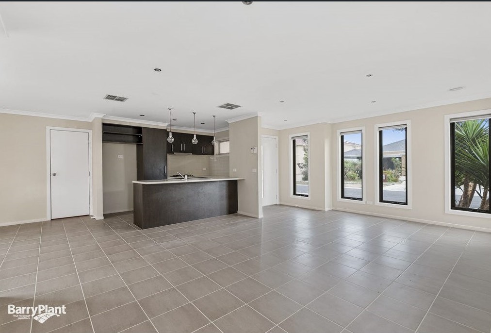 7 Boathaven Road, Point Cook, VIC 3030, Point Cook - Thumbnail 3