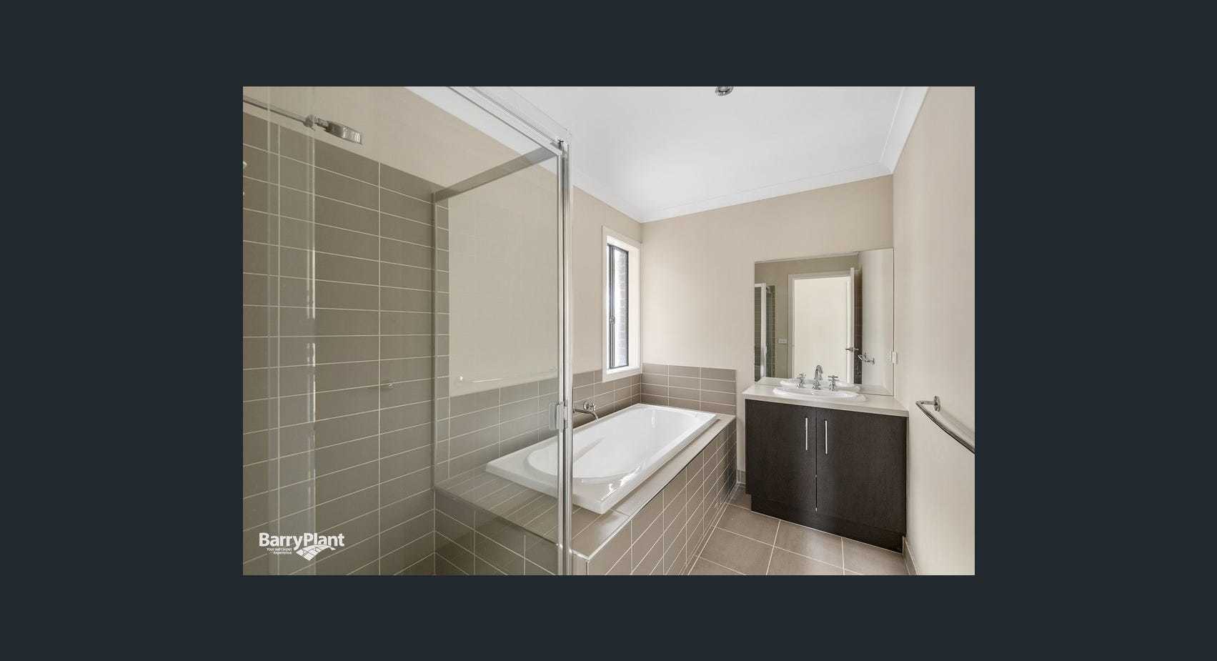 7 Boathaven Road, Point Cook, VIC 3030, Point Cook - Thumbnail 7