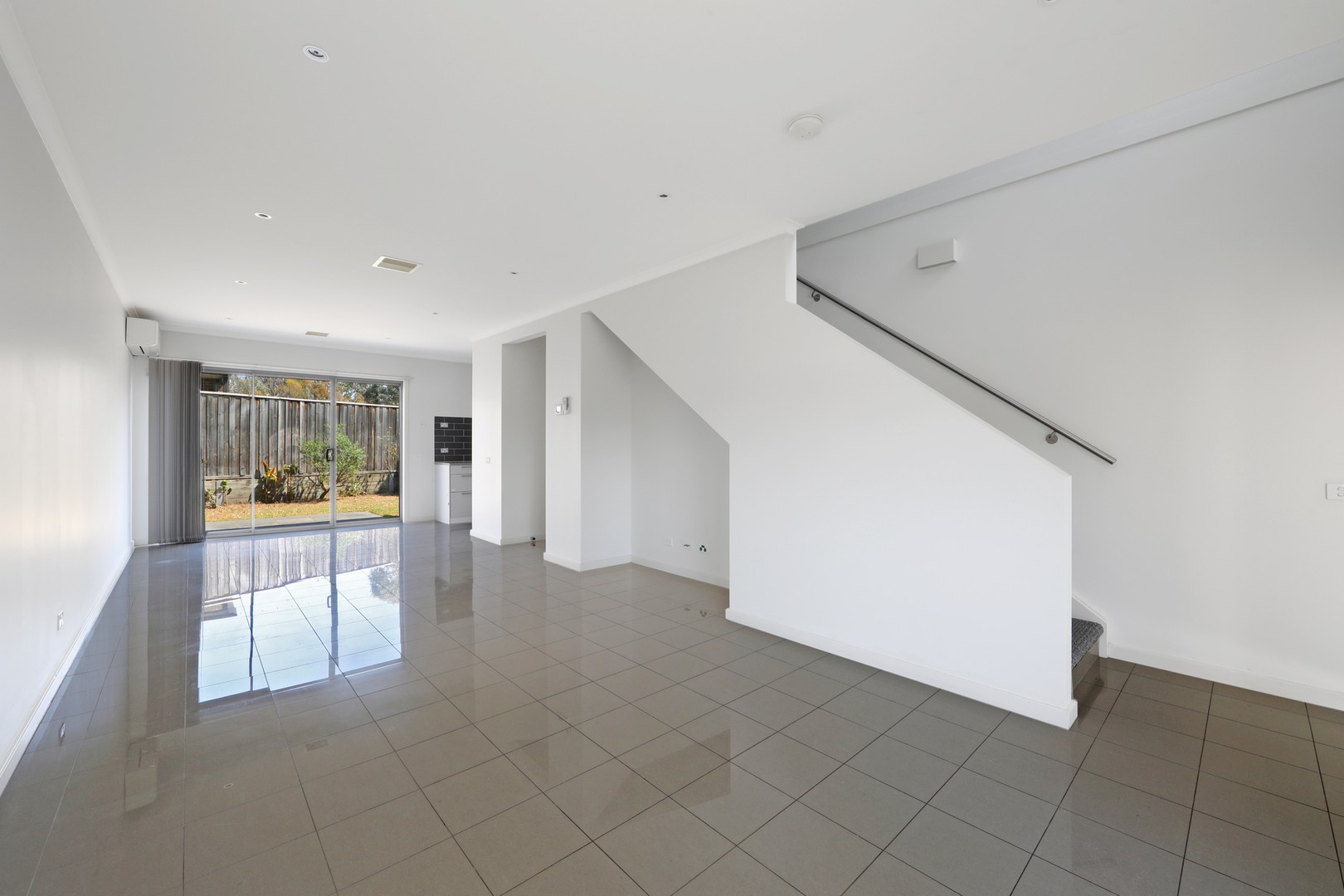 7 Botanic Place, Wantirna South, VIC 3152, Wantirna South - Thumbnail 4