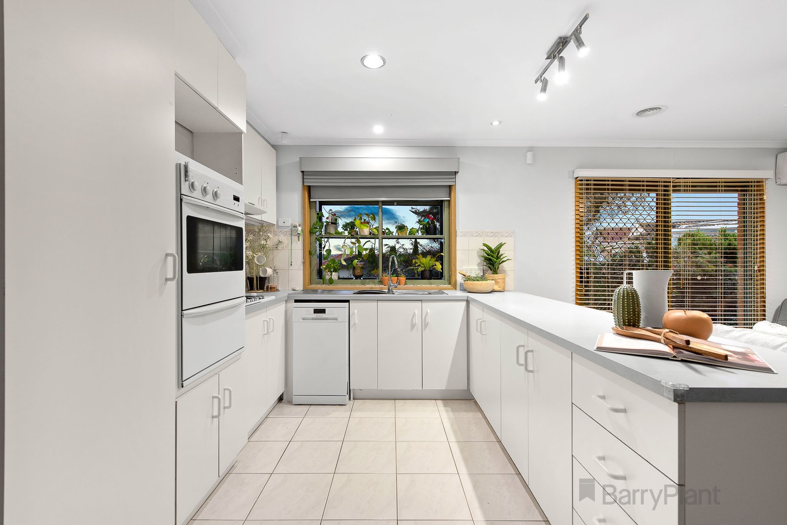 7 Brampton Court, Narre Warren, VIC 3805, Narre Warren - Thumbnail 4