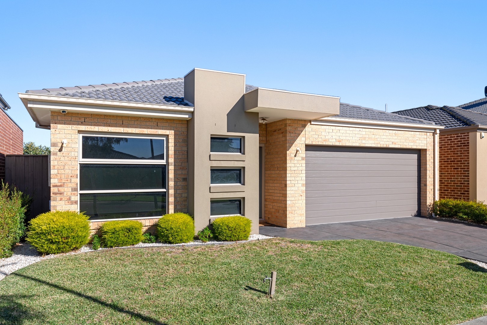 7 Brimble Street, Point Cook, VIC 3030, Point Cook - Thumbnail 2