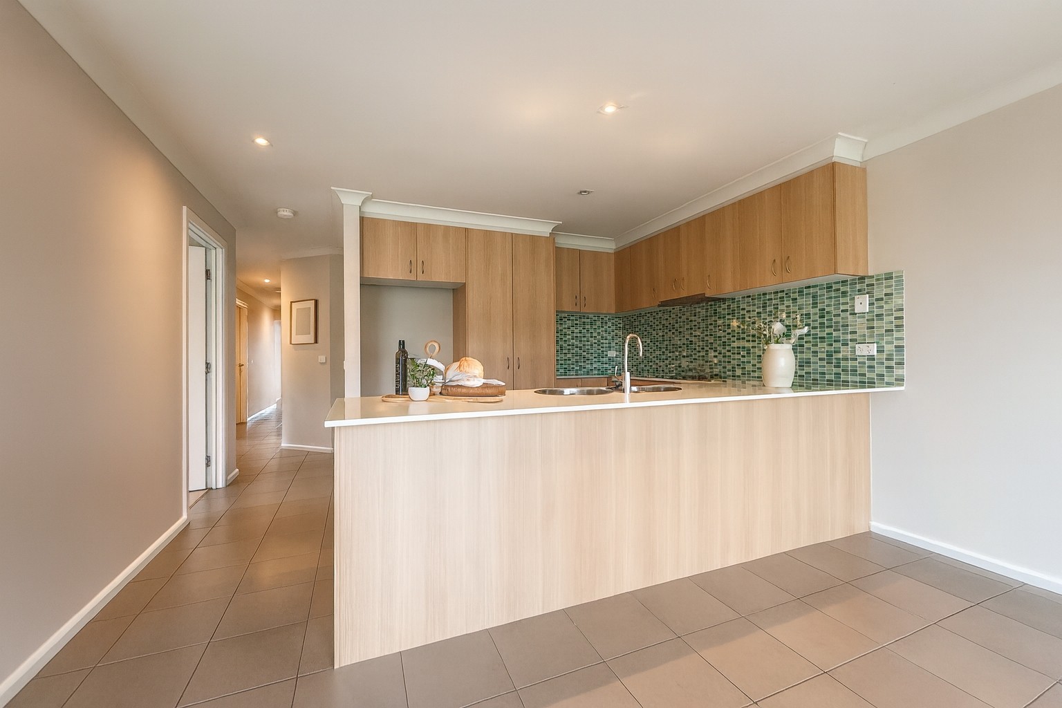 7 Burdekin Lane, Pakenham, VIC 3810, Pakenham - Thumbnail 3