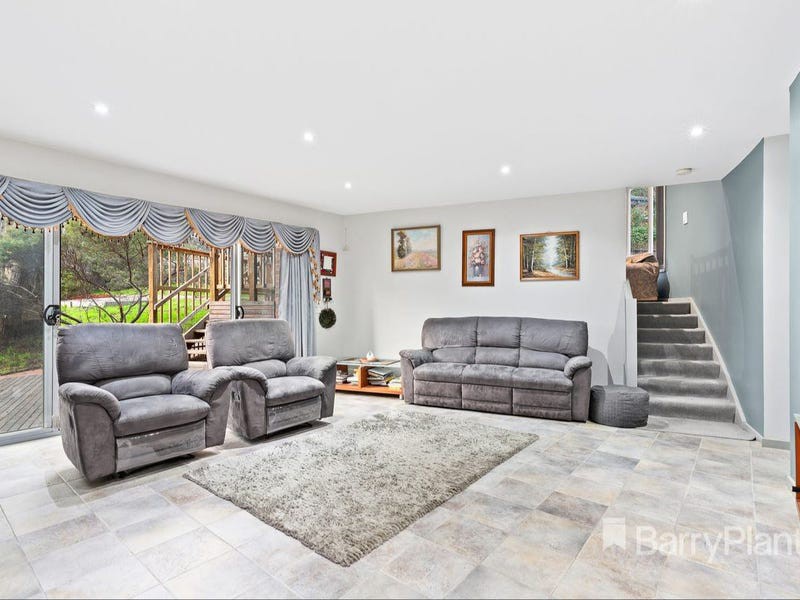 7 Bushland Court, Eltham, VIC 3095 - Thumbnail 2 - 19/11/2025