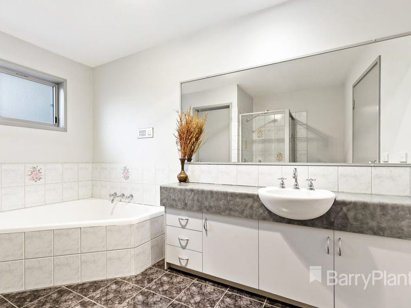 7 Bushland Court, Eltham, VIC 3095, Eltham - Thumbnail 8