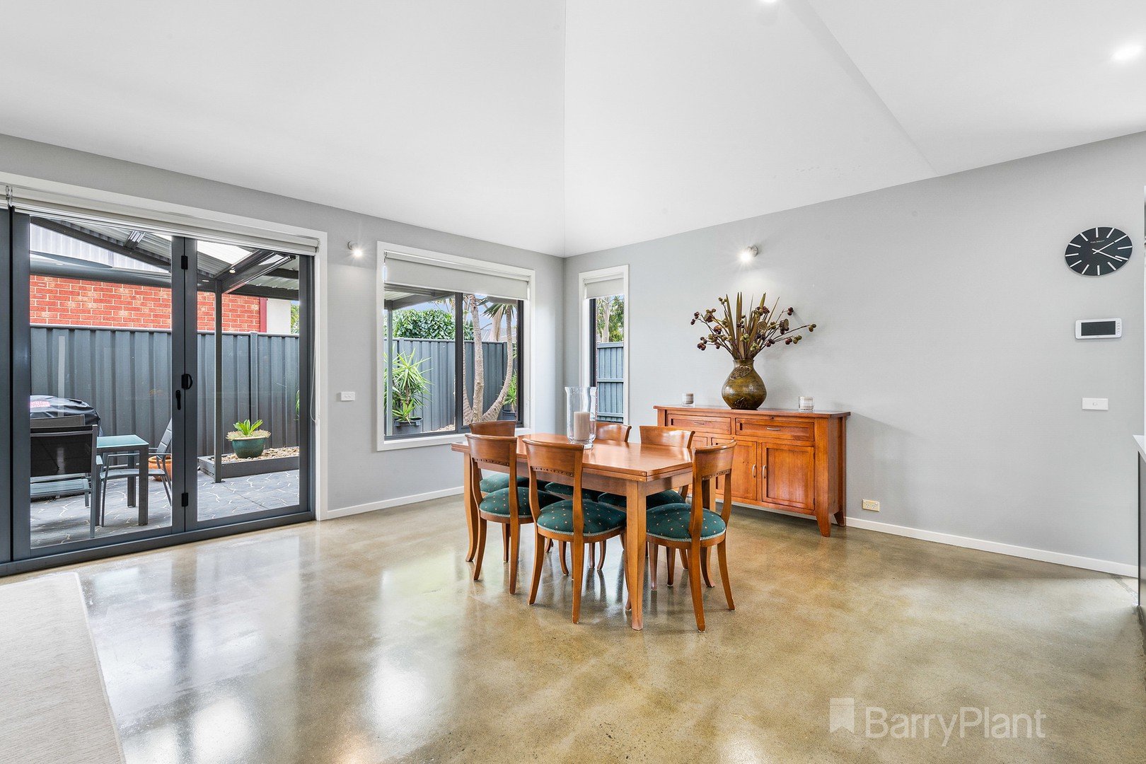 7 Buvelot Crescent, Caroline Springs, VIC 3023, Caroline Springs - Thumbnail 8