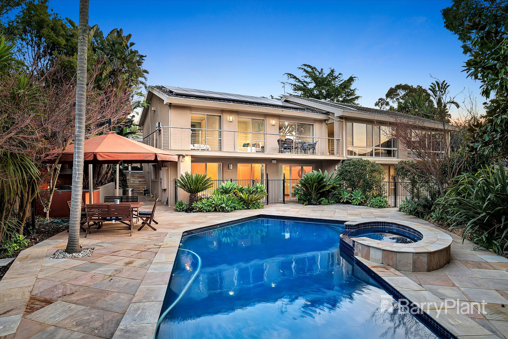 7 Caithness Crescent, Glen Waverley, VIC 3150, Glen Waverley - Thumbnail 2