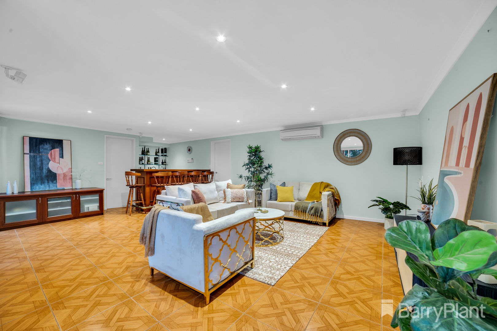 7 Caithness Crescent, Glen Waverley, VIC 3150, Glen Waverley - Thumbnail 3
