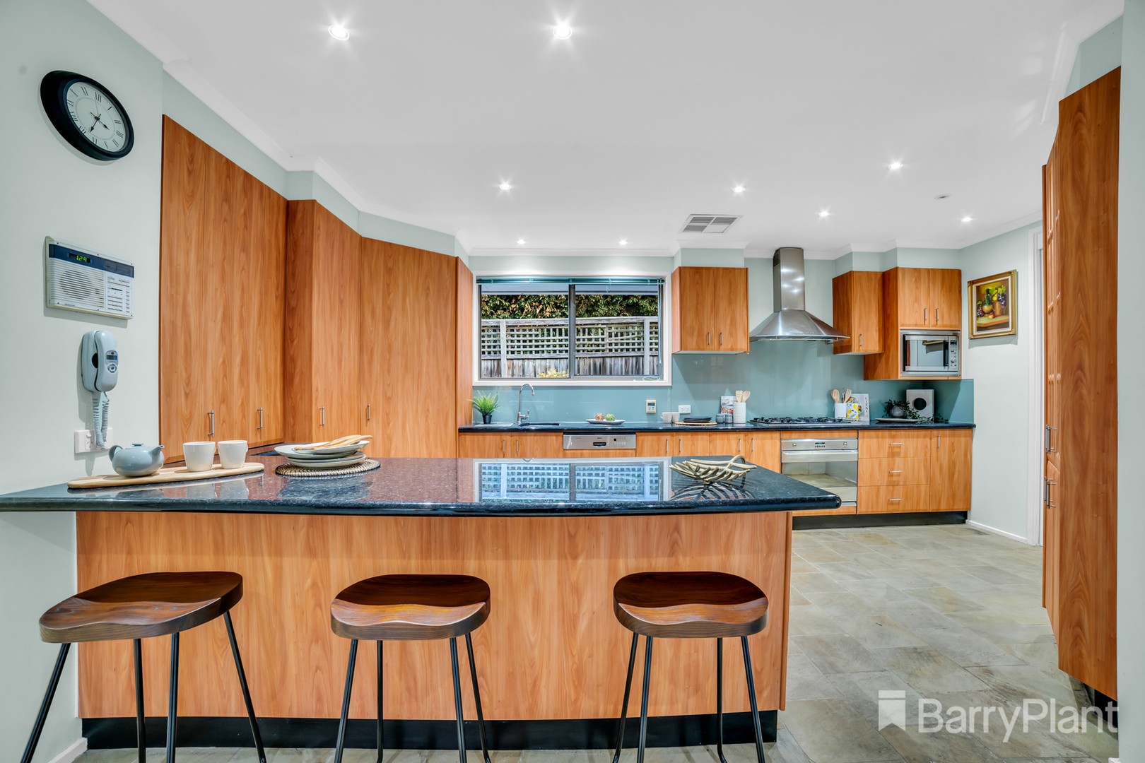 7 Caithness Crescent, Glen Waverley, VIC 3150, Glen Waverley - Thumbnail 4