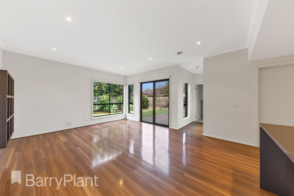 7 Callista Circuit, Taylors Hill, VIC 3037, Taylors Hill - Thumbnail 3